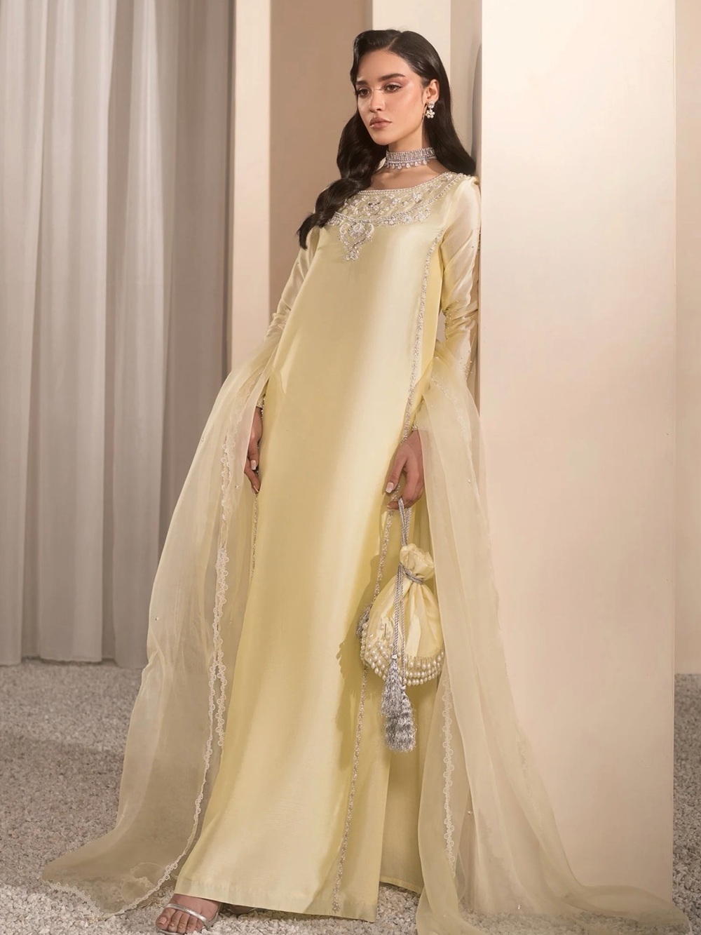 Mahum Asad Lolita kaftan